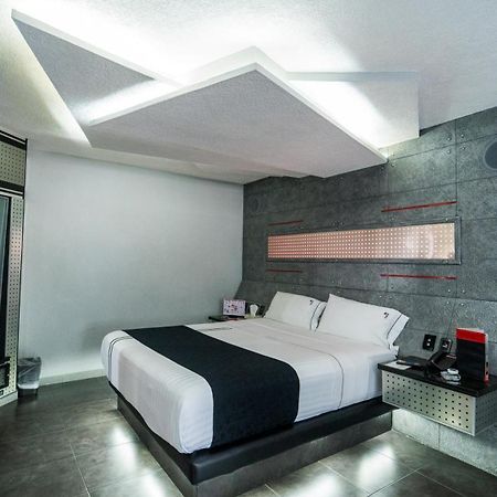 Kuboz Motor Hotel 사포판 외부 사진