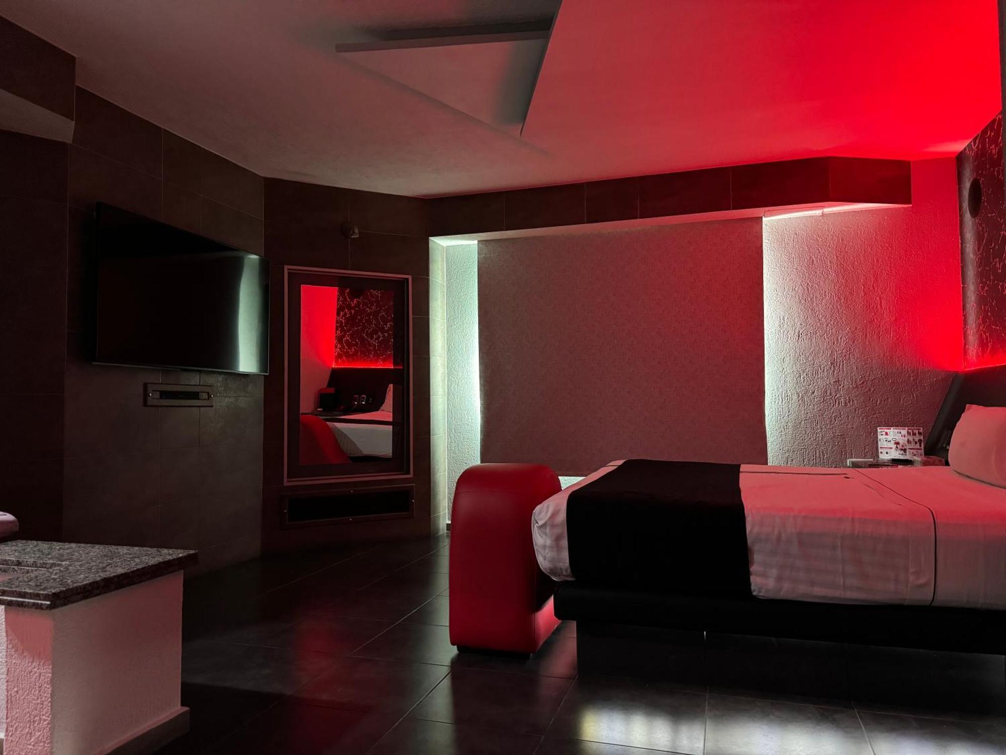 Kuboz Motor Hotel 사포판 외부 사진